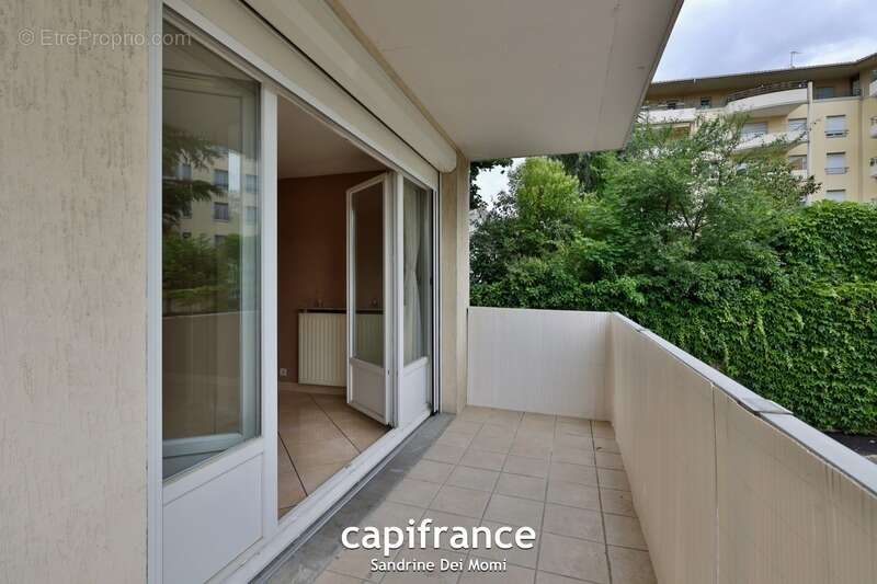 Appartement à TASSIN-LA-DEMI-LUNE