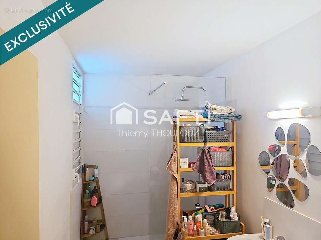 Appartement 82 m² à Baie-Mahault  - photo 5