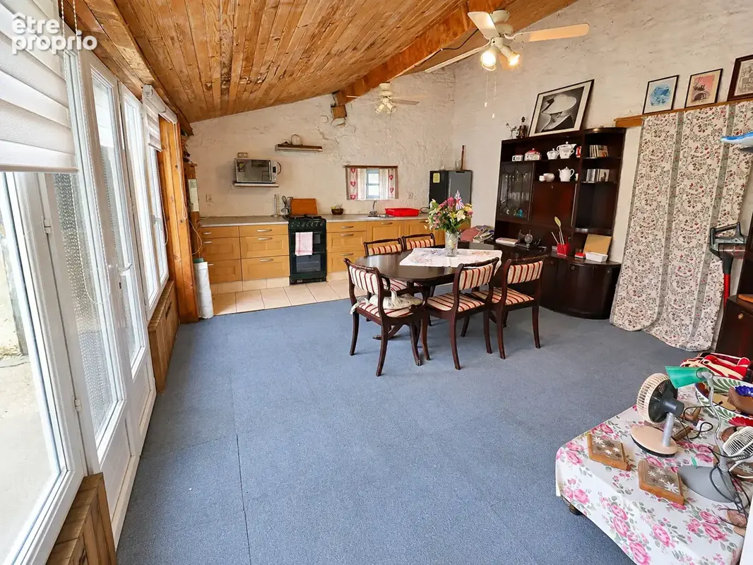 Maison charentaise de 3 chambres proche de Tusson - Suite de plain-pied, granges en pierre et terrain de 1 987 m² - photo 13
