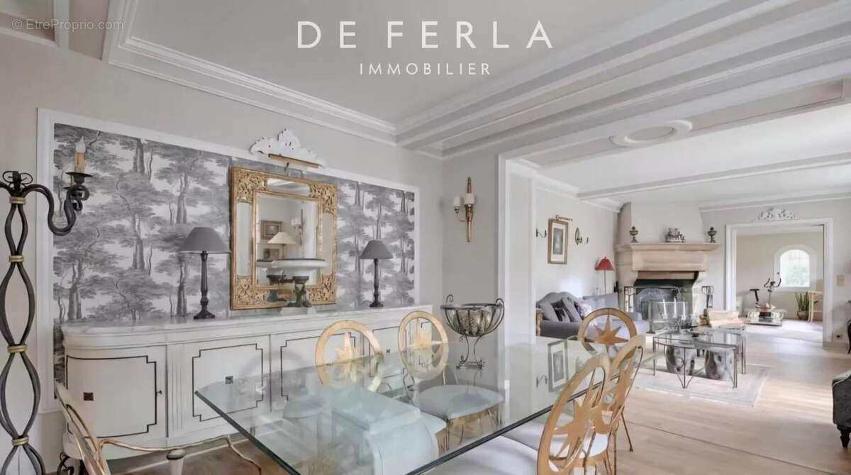 Maison à SAINT-MAUR-DES-FOSSES