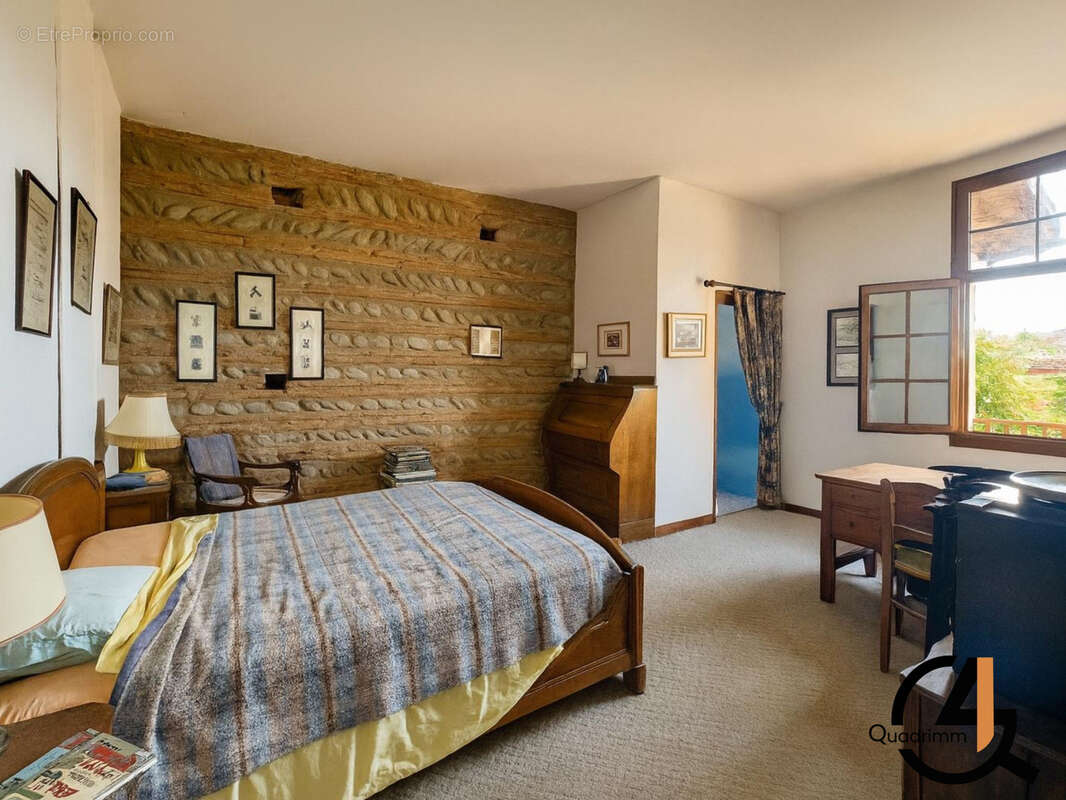 Maison à MONTESQUIEU-VOLVESTRE