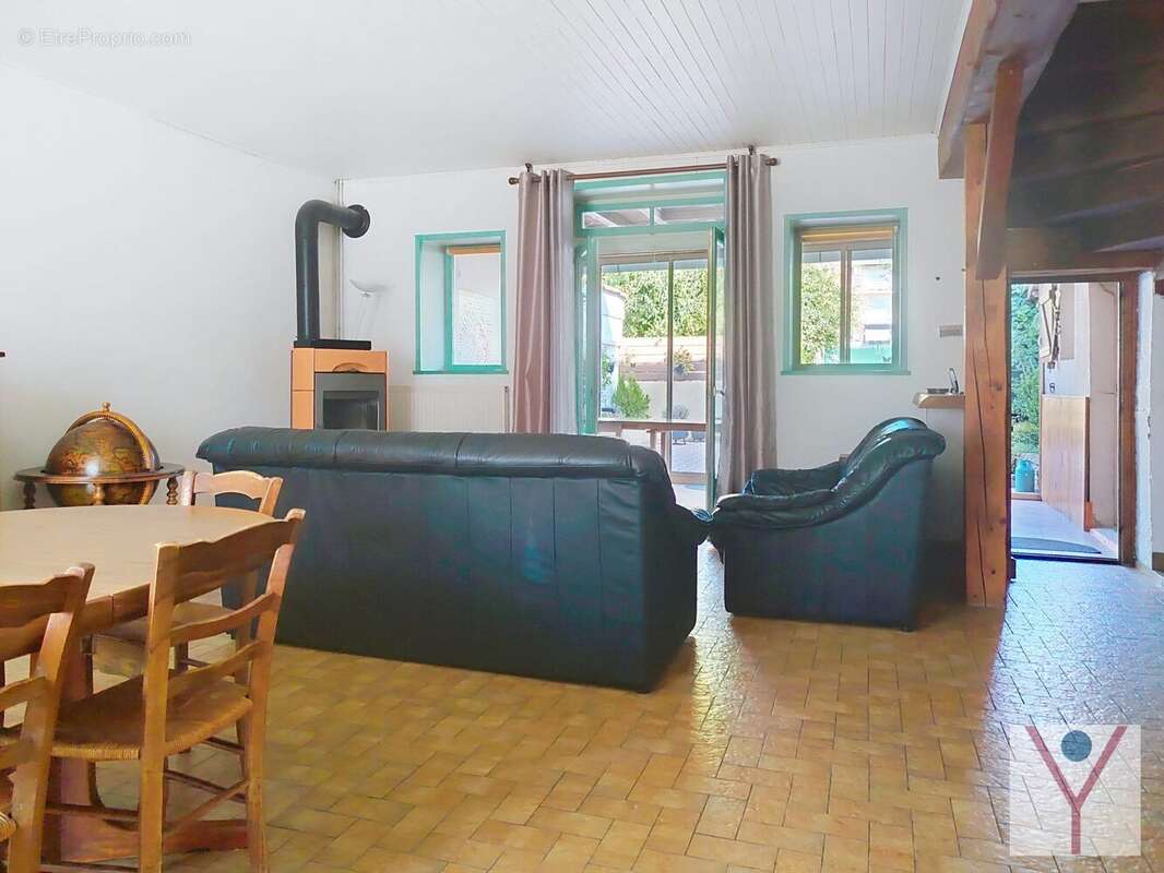 Maison 148 m² à Villars-Les-Dombes  - photo 5
