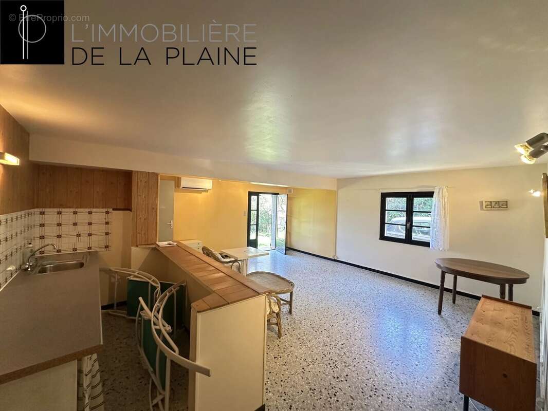 Maison à SANTA-MARIA-POGGIO