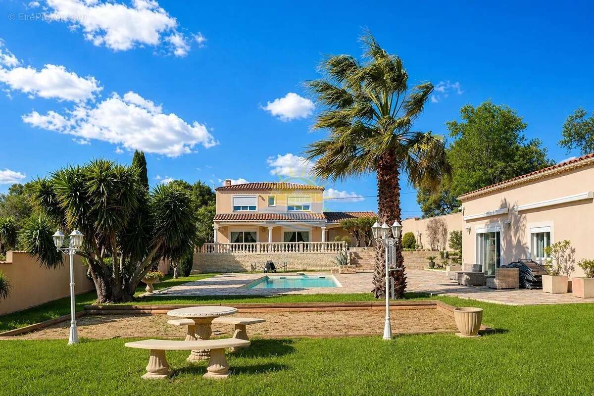 Maison à MARTIGUES