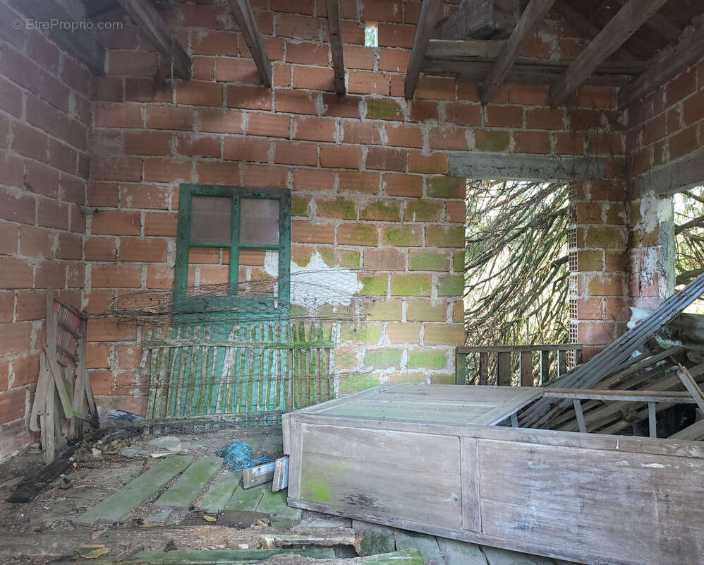 Maison à DOMPIERRE-LES-EGLISES