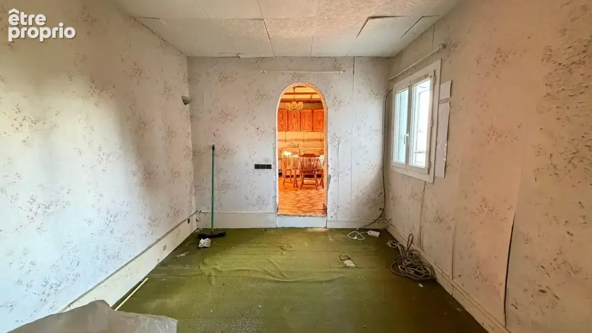 EXCLUSIVITE - bien d'investissement de type F2 --- A RENOVER - photo 5