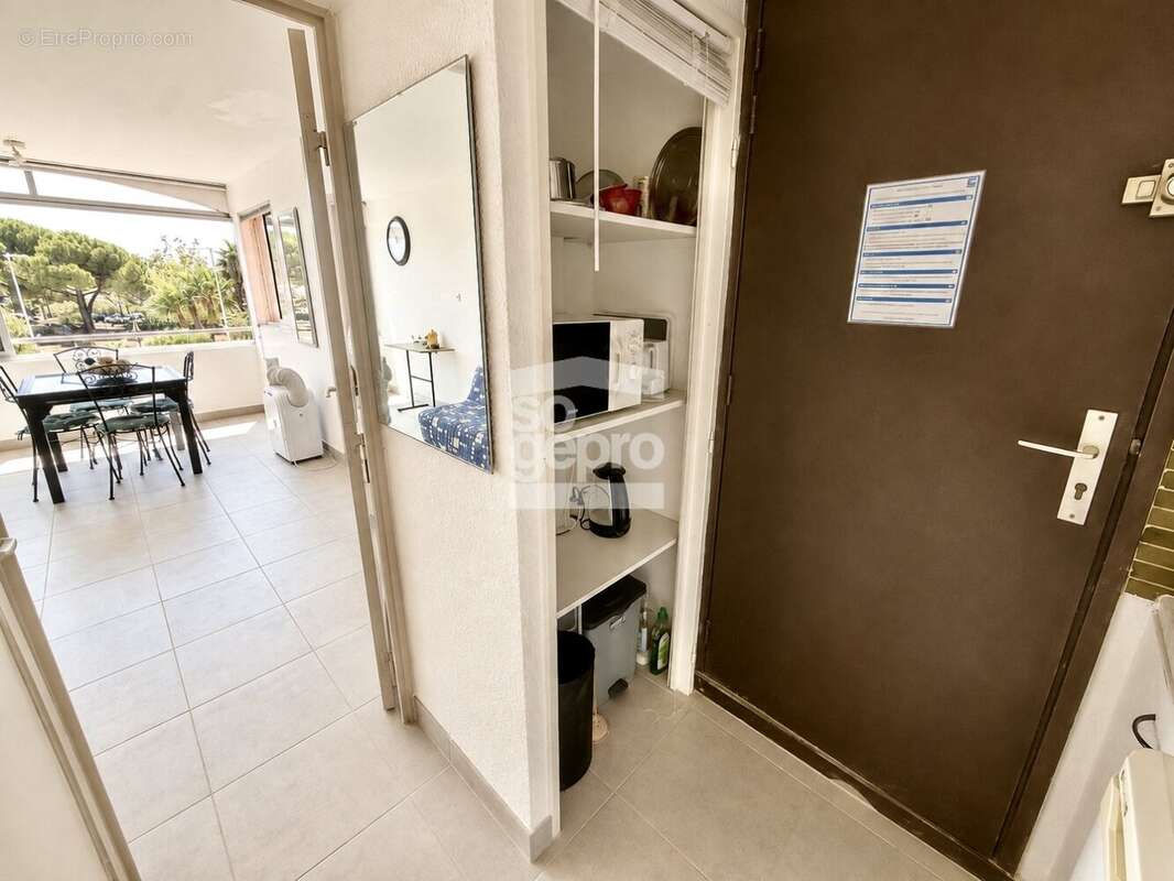 Réf : 2308 - Vente Appartement 2 Pièces avec parking, secteur Mont Saint Martin Cap d'Agde ! - photo 10