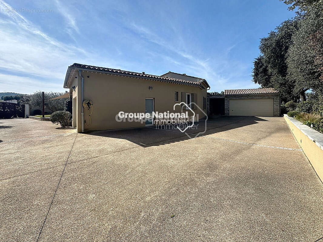 Maison à PLAN-D&#039;ORGON