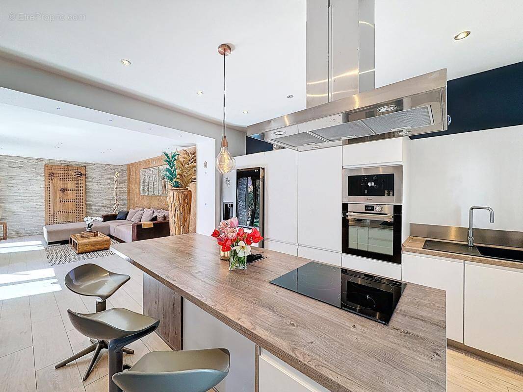 Maison à VAULX-EN-VELIN