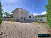 Maison à SAINT-GENIS-LAVAL