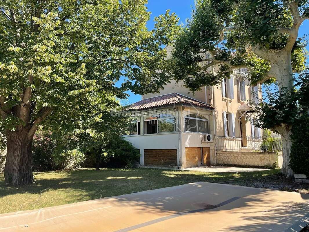 Maison à CHATEAURENARD