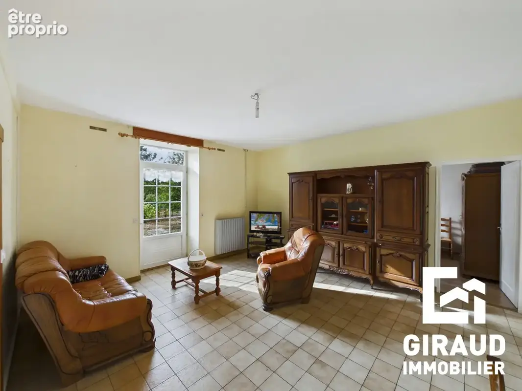 Maison 108 m² à Fontenay-Le-Comte  - photo 4