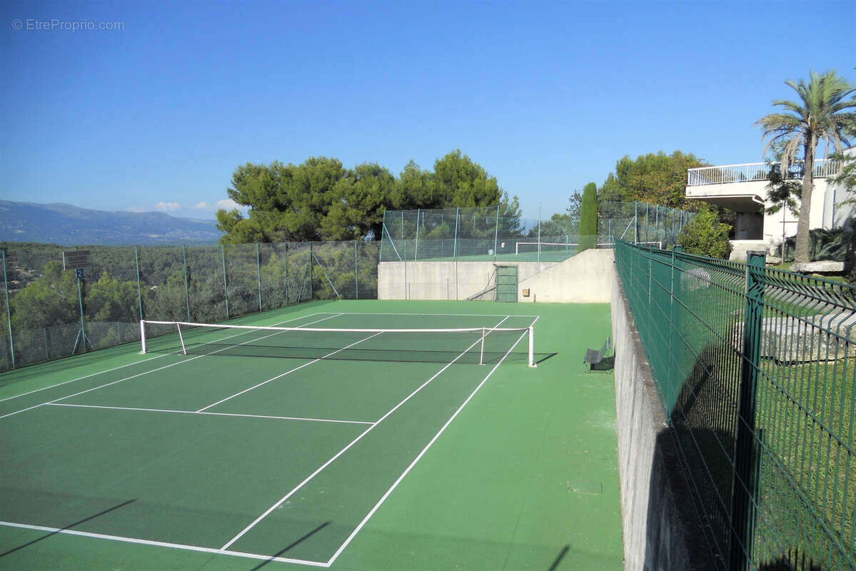 Appartement à MOUGINS