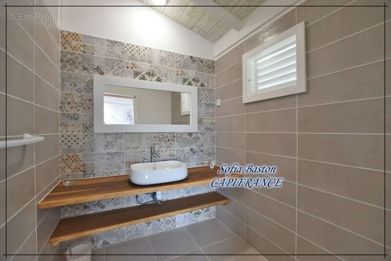 Maison à LES TROIS-ILETS