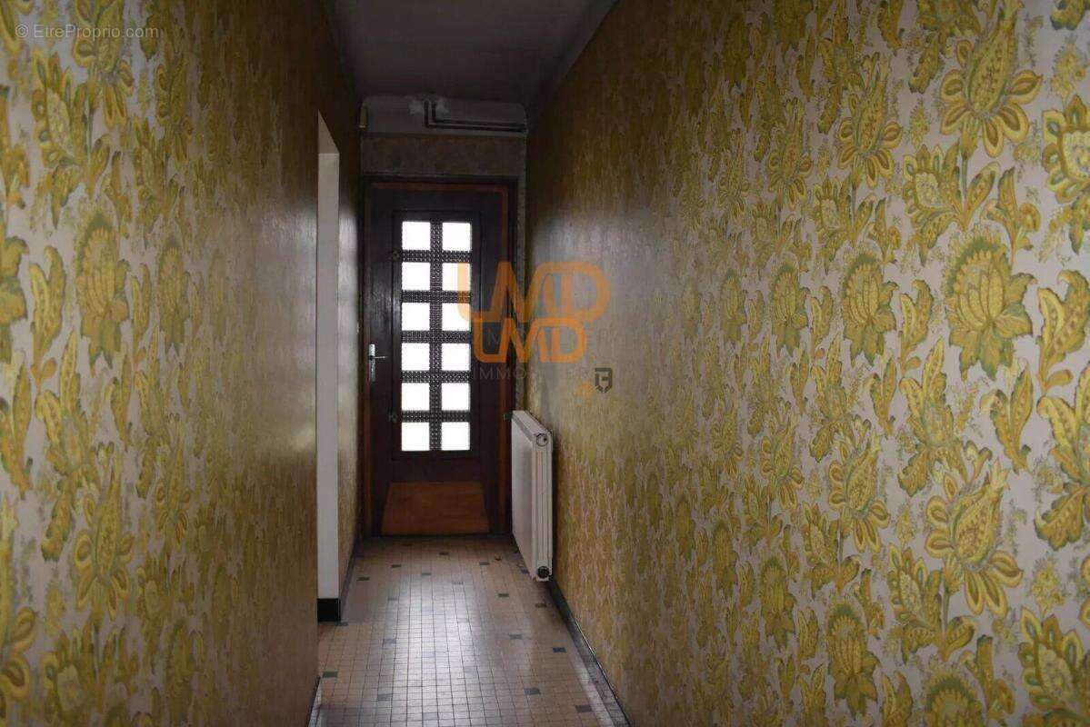 Maison à DECAZEVILLE