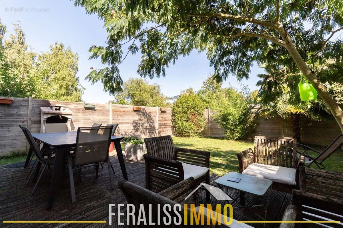 Maison à COURDIMANCHE