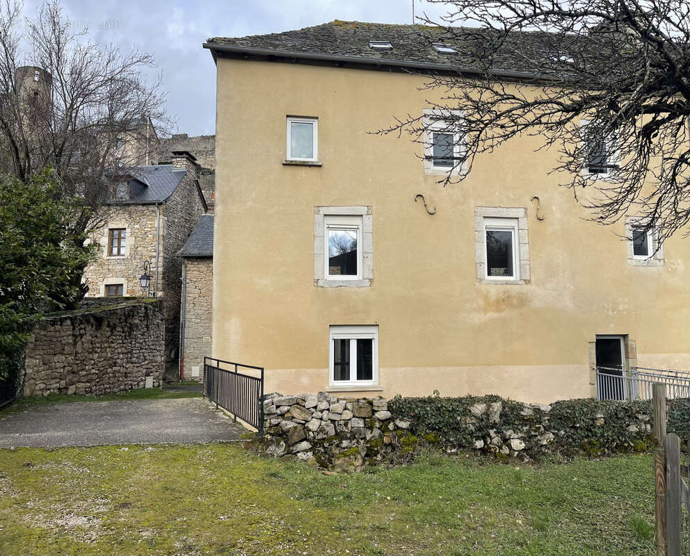 Maison à BERTHOLENE