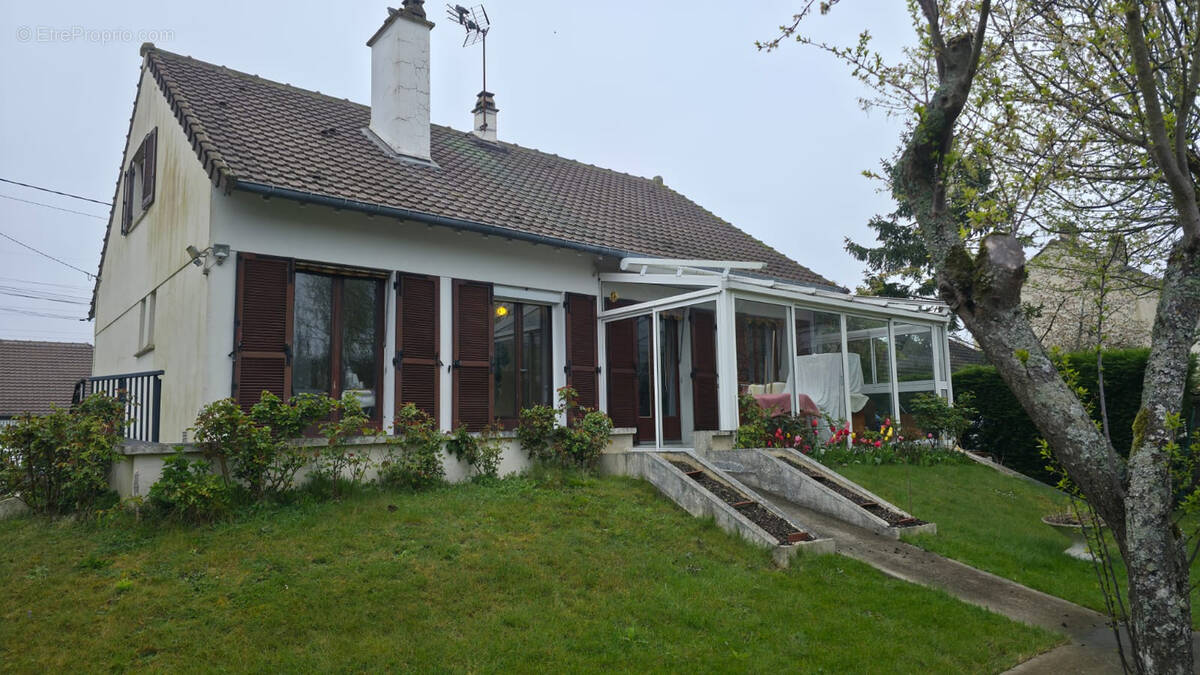 Maison à RAMBOUILLET