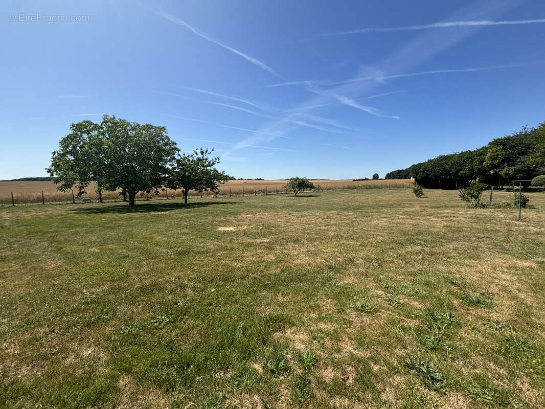 Maison à SAINT-ARNOULT-DES-BOIS