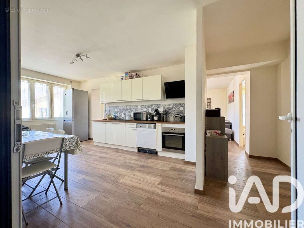 Appartement 105 m² à Villard-Sallet  - photo 2