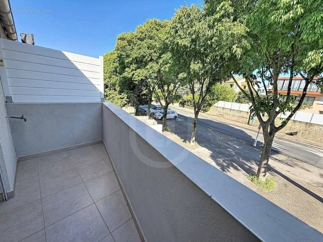 Appartement à LE CRES