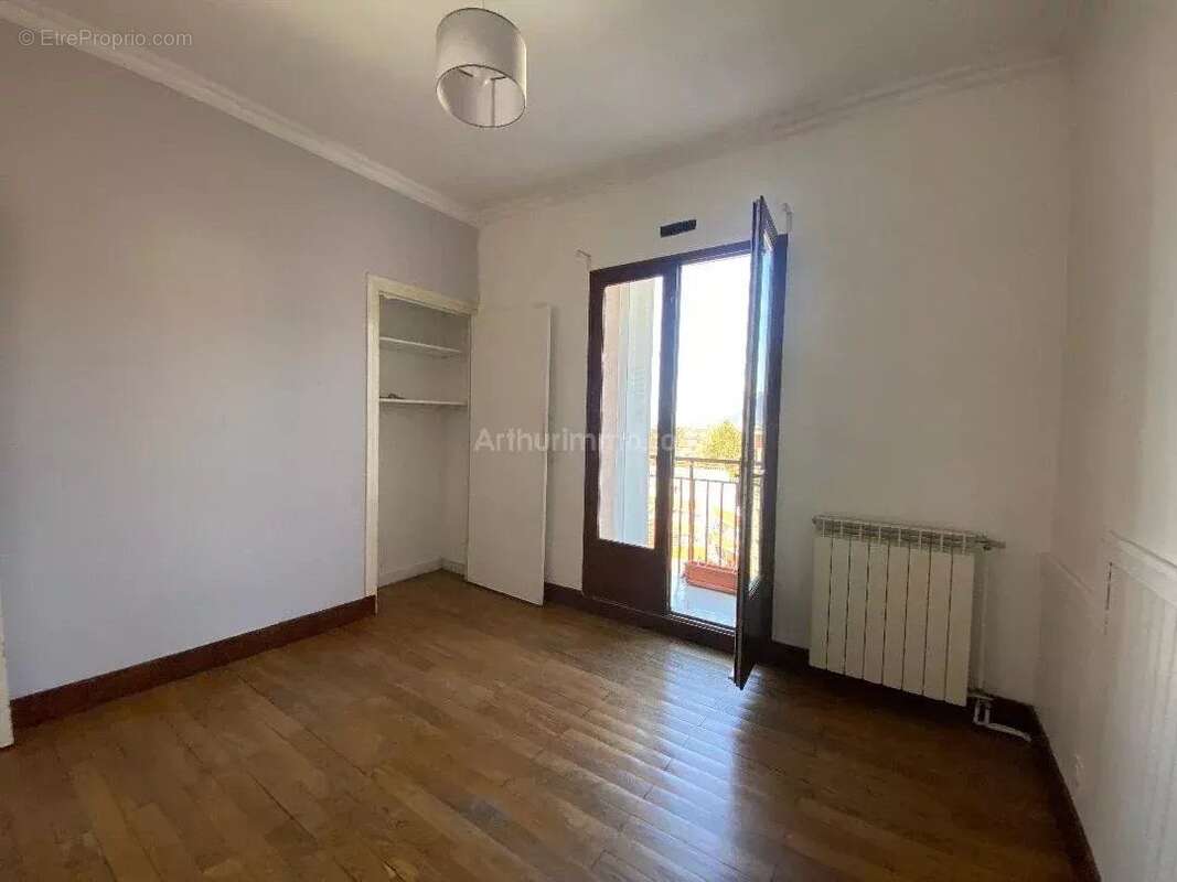 Appartement à FONTAINE