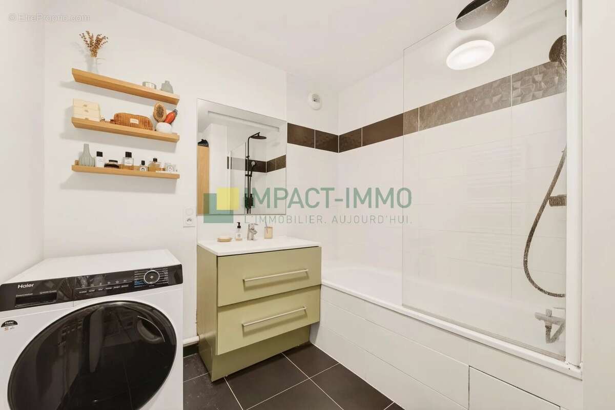Appartement à CLICHY