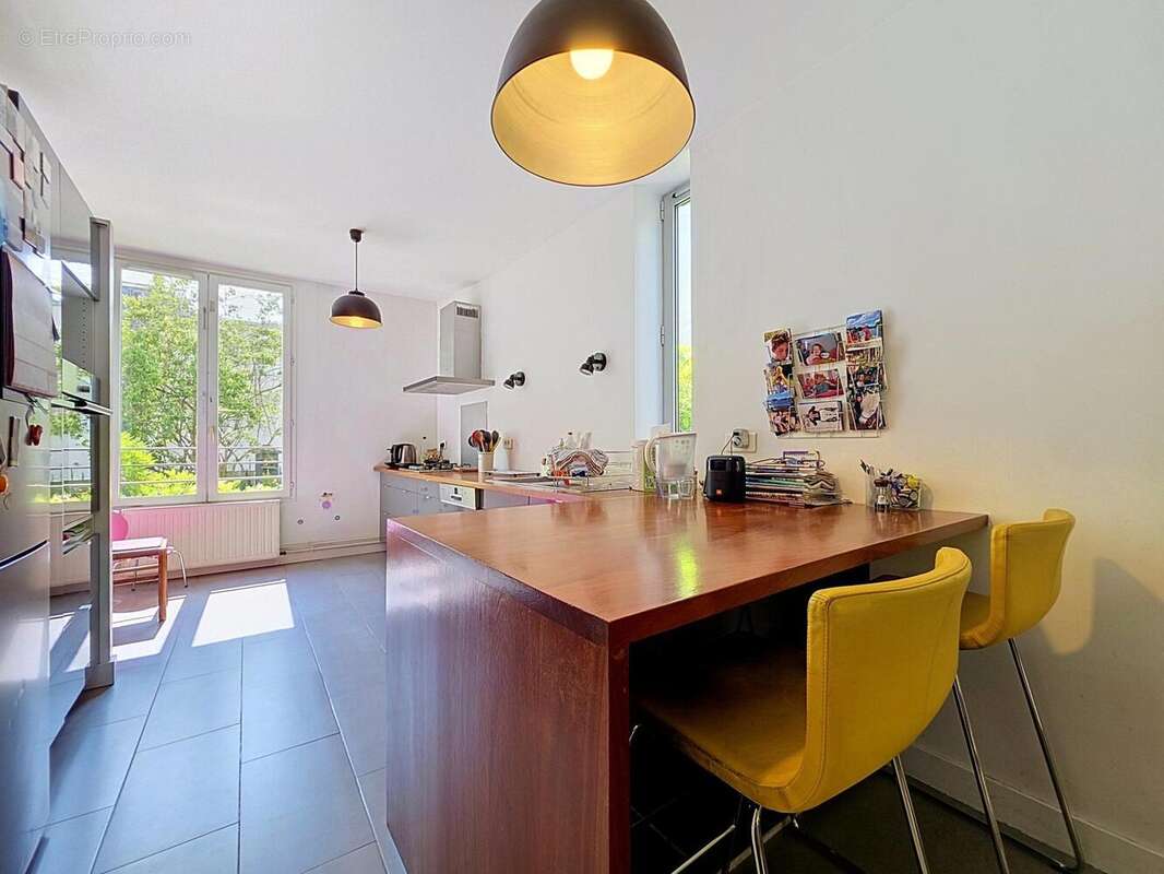 Maison 124 m² à Les Lilas  - photo 4
