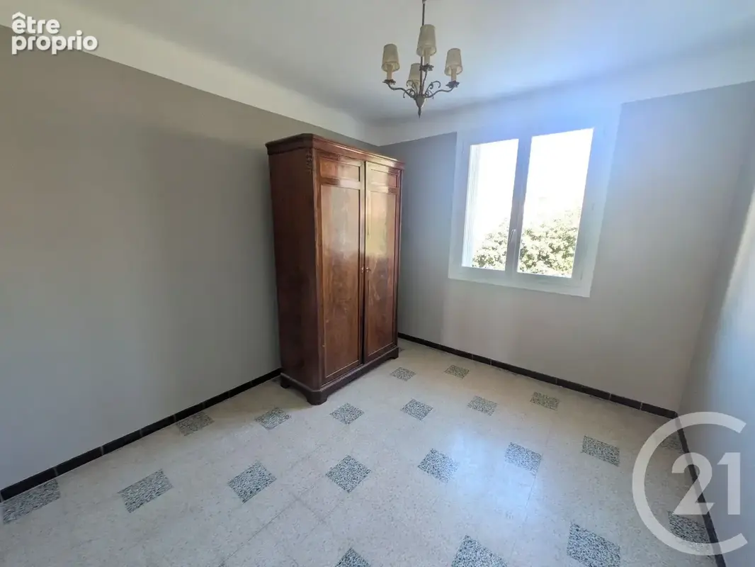 Appartement 5 pièces 83 m² à vendre à Toulon (83200) - photo 4