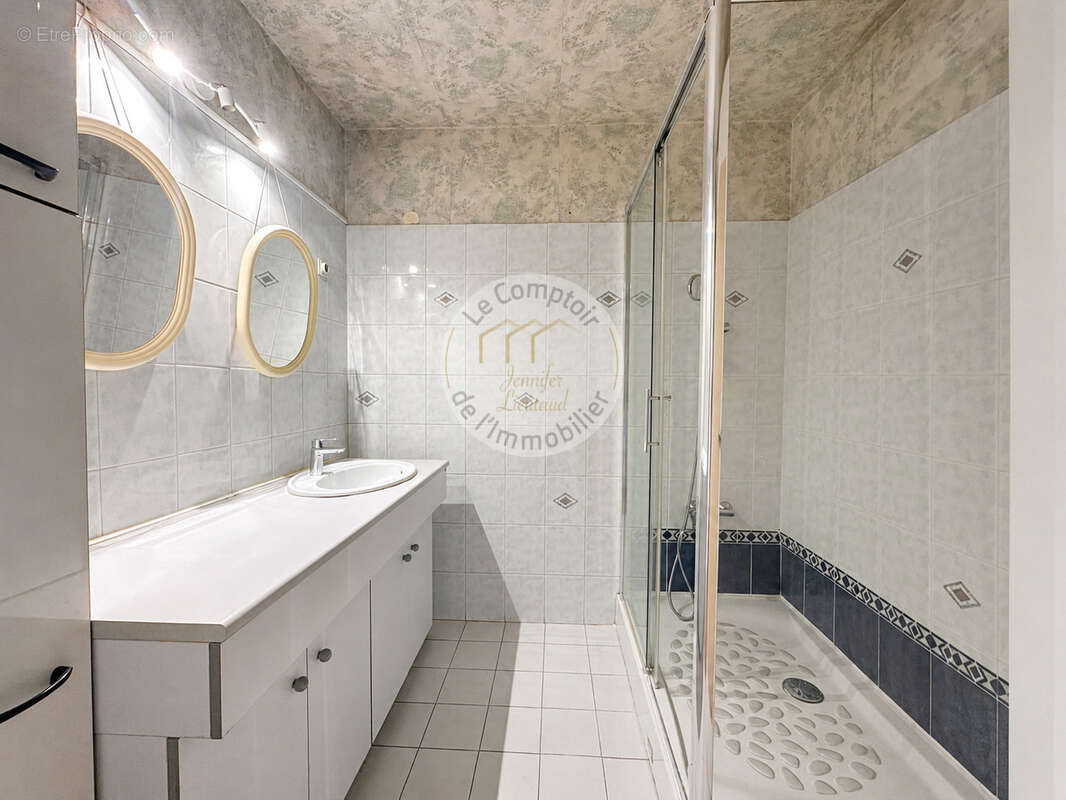 Appartement à MARSEILLE-9E