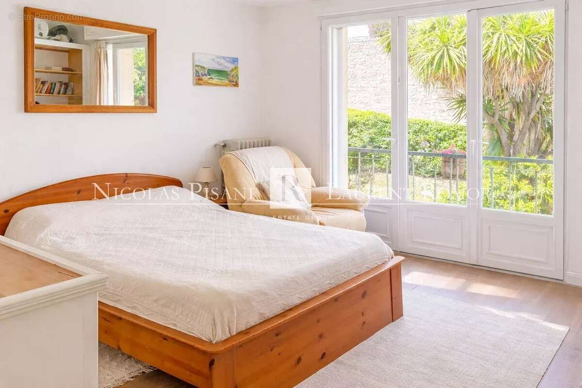 Appartement à VILLEFRANCHE-SUR-MER