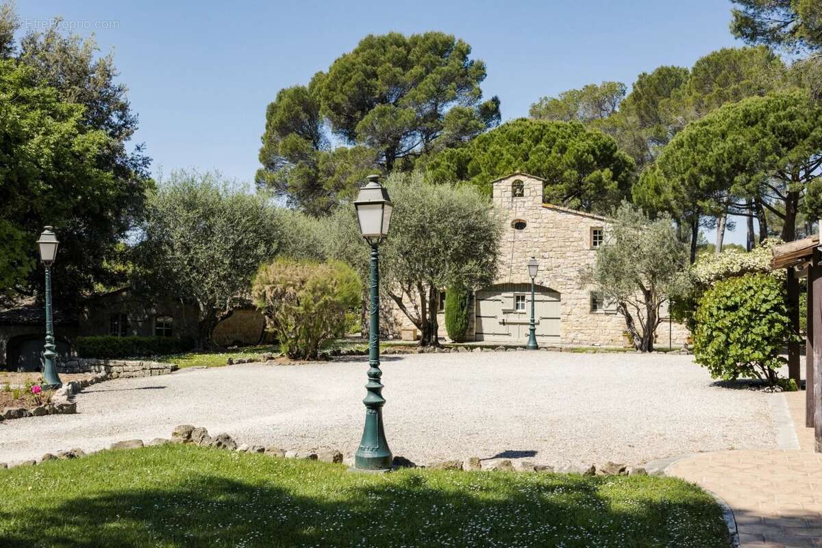 Maison à MOUANS-SARTOUX