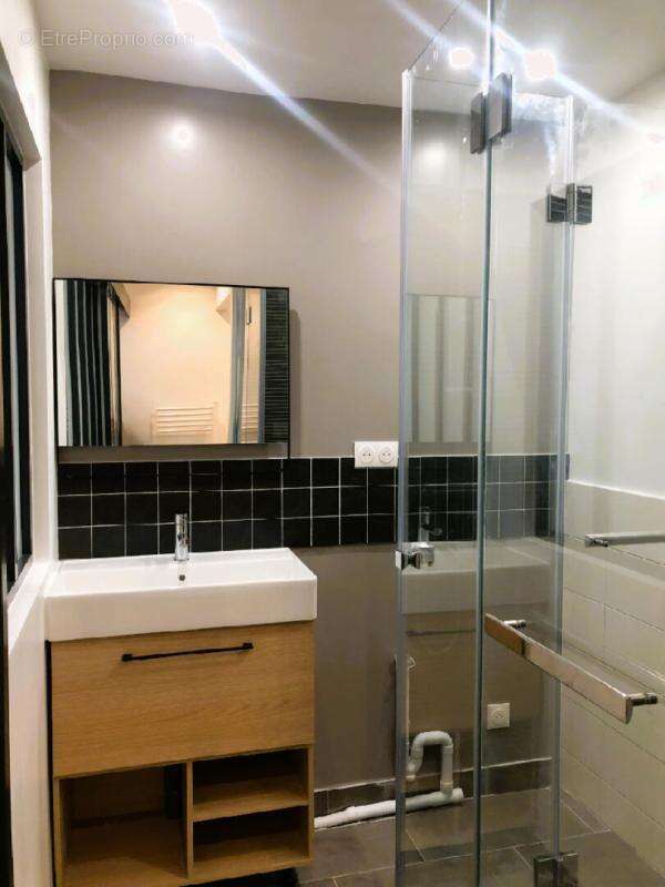 Studio de charme refait à neuf- Faubourg Saint-Antoine-vendu loué- - photo 11