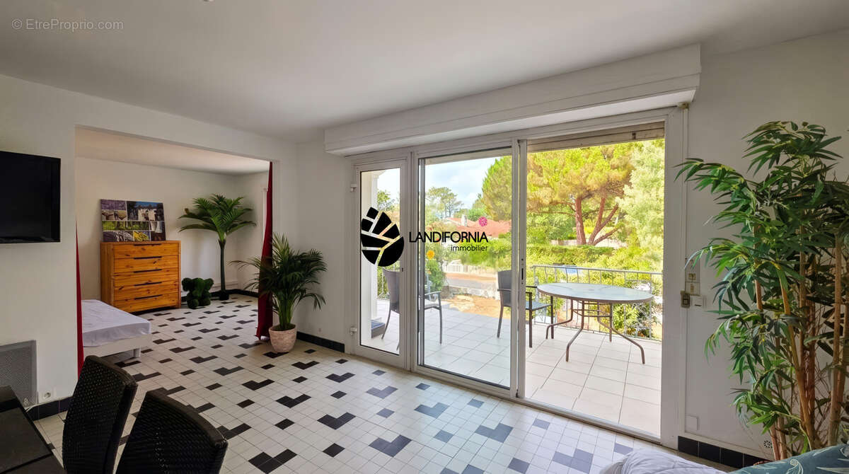 Appartement T3 à vendre à Vieux-Boucau-les-Bains   Grand jardin privatif, terrasse et emplacement privilégié e - photo 4