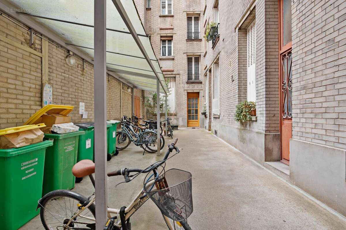 Appartement à PARIS-18E