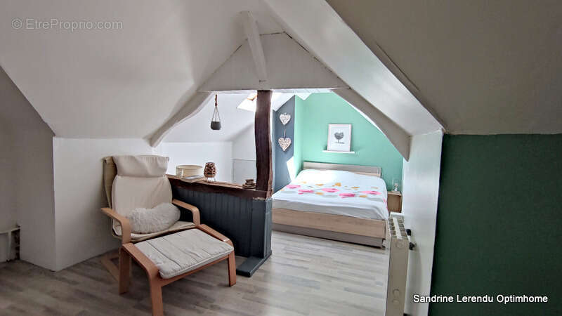 Maison à CRIQUEBEUF-SUR-SEINE