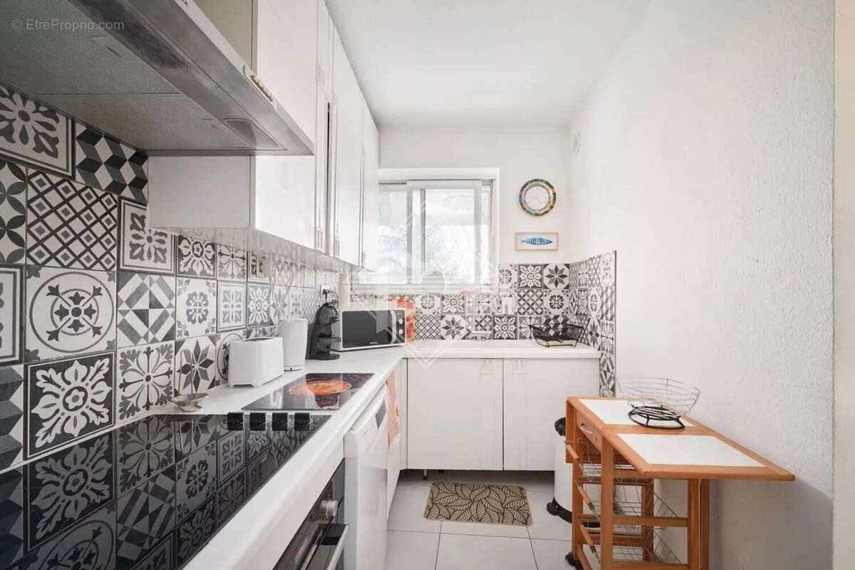 Appartement à VILLENEUVE-LOUBET