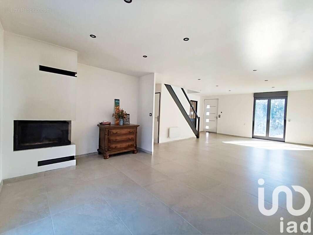 Photo 3 - Maison à VAUJOURS