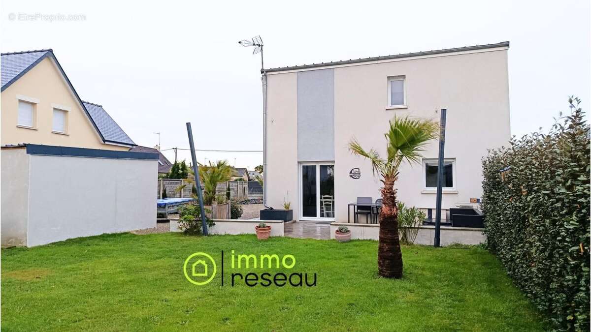 Maison à SAINT-GERMAIN-SUR-AY