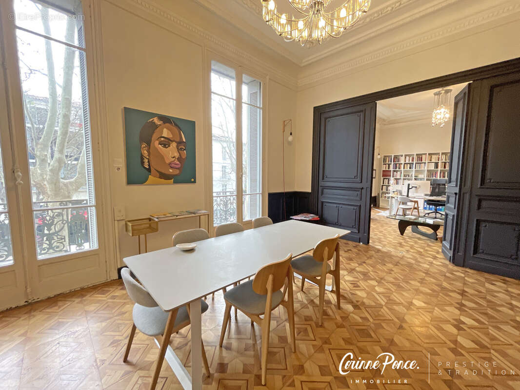 Nimes centre esplanade superbe bien de prestige 225 m2 1er etage d'un magnifique immeuble bourge - photo 12