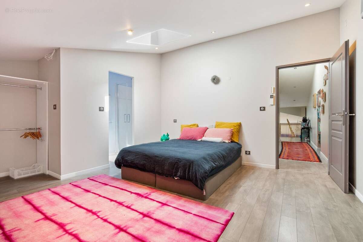 Appartement duplex, 190 m², vue panoramique, dernier étage! - photo 8