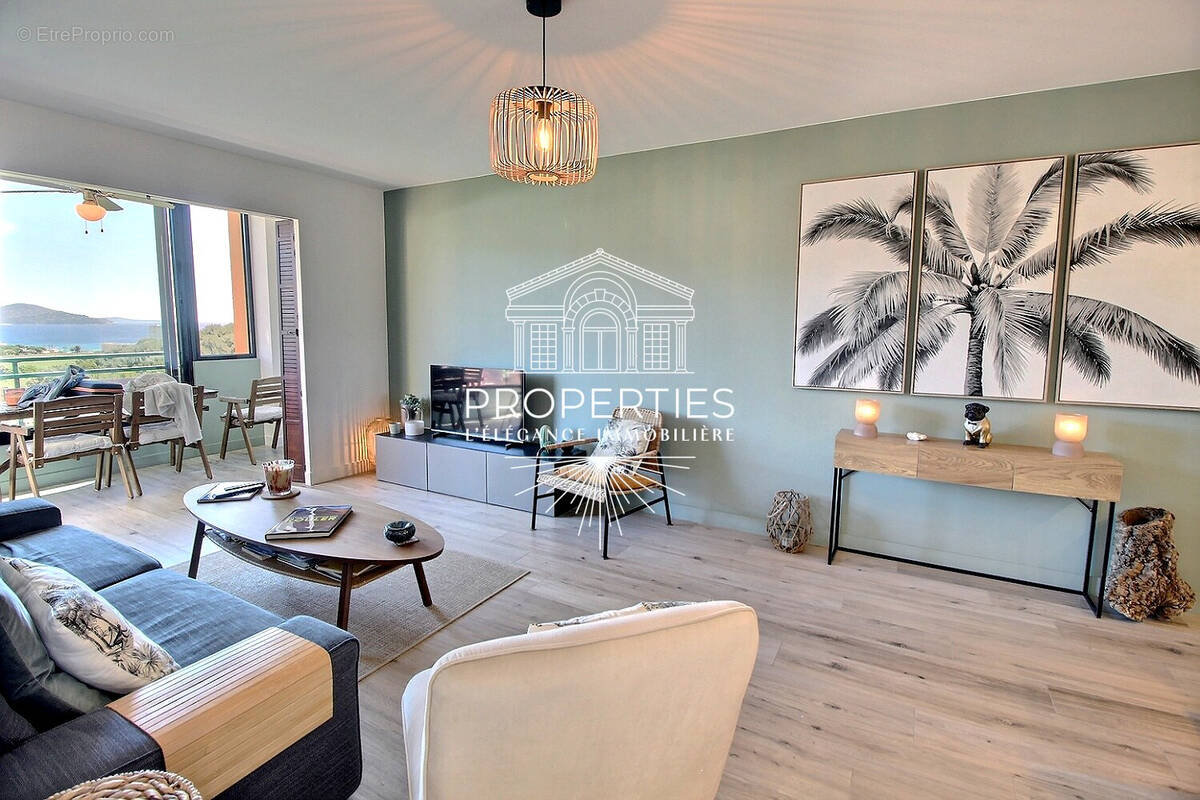 Appartement à LE LAVANDOU