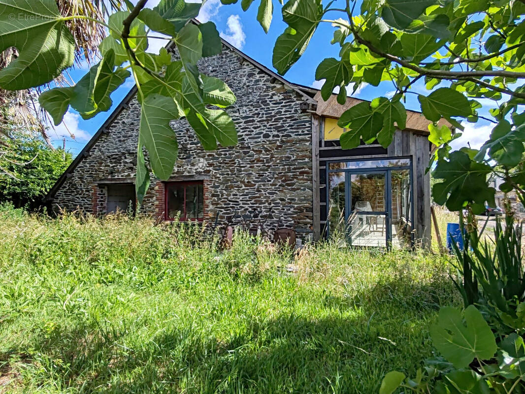 Maison à MARCILLE-ROBERT