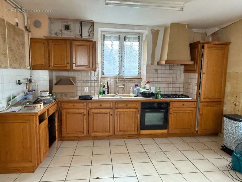 Maison à SAINT-LEGER-BRIDEREIX