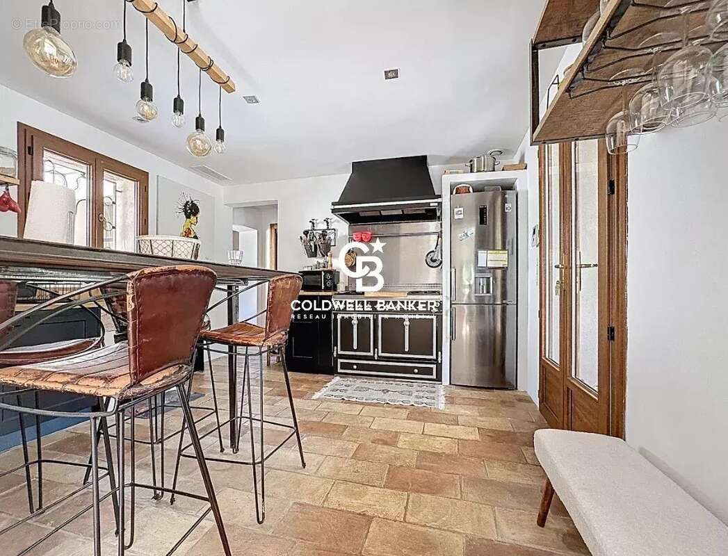 Maison à TOURRETTES