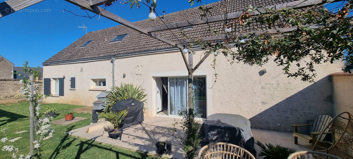 Maison à CLOYES-SUR-LE-LOIR