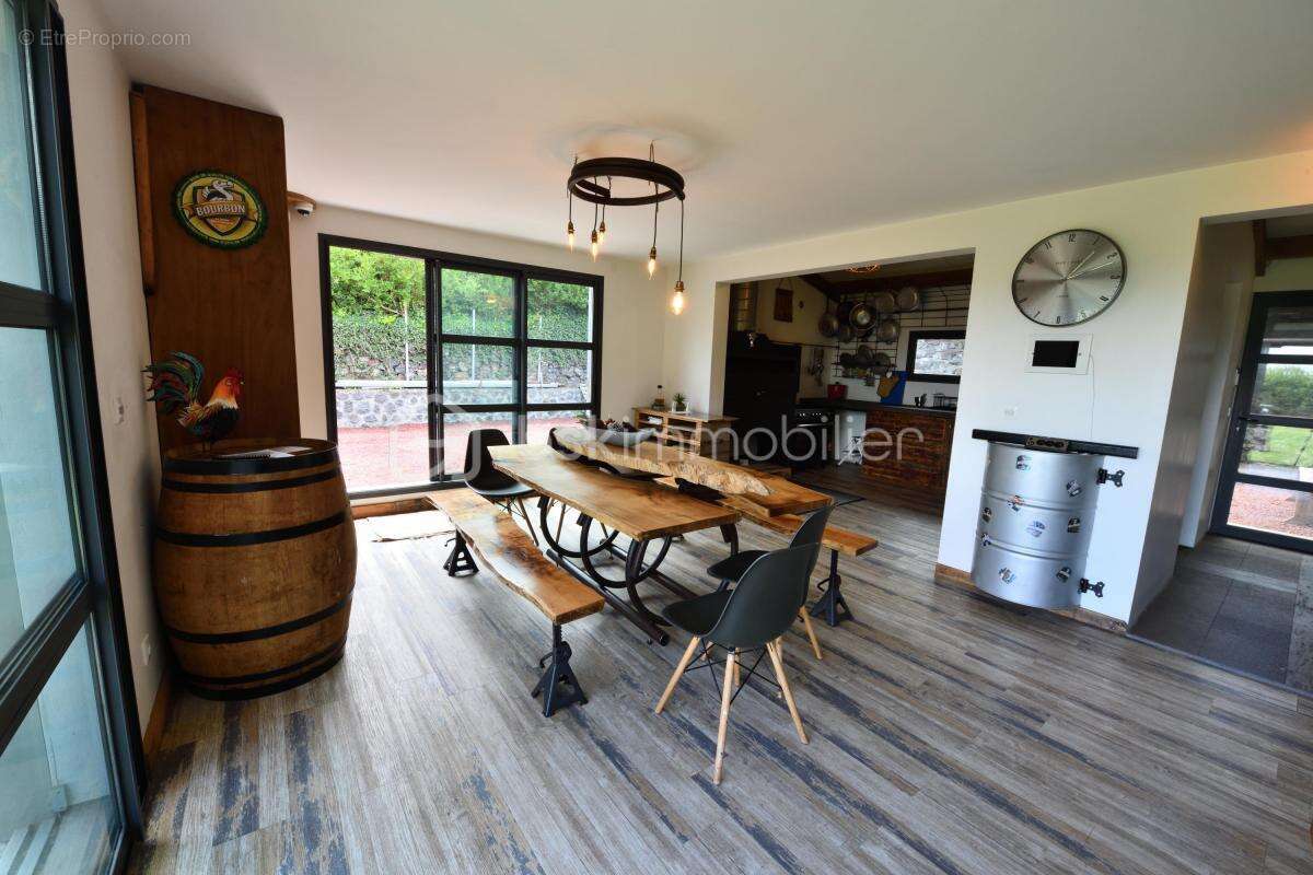 Bourg-Murat – Résidence d’Altitude Rare : Nature, Espace et Architecture Contemporaine - photo 7