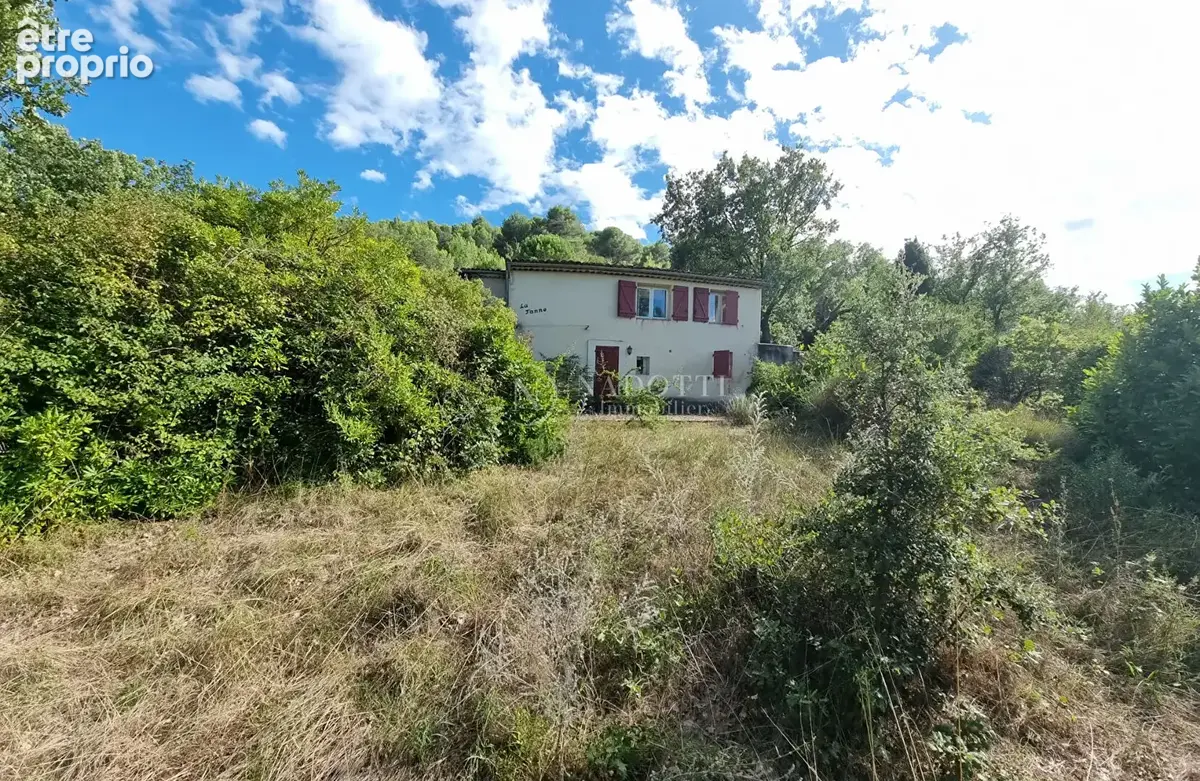 Lourmarin Villa 135m2 sur 5045 m2 terrain avec piscine - photo 14