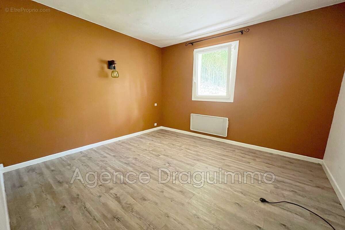 Maison à DRAGUIGNAN