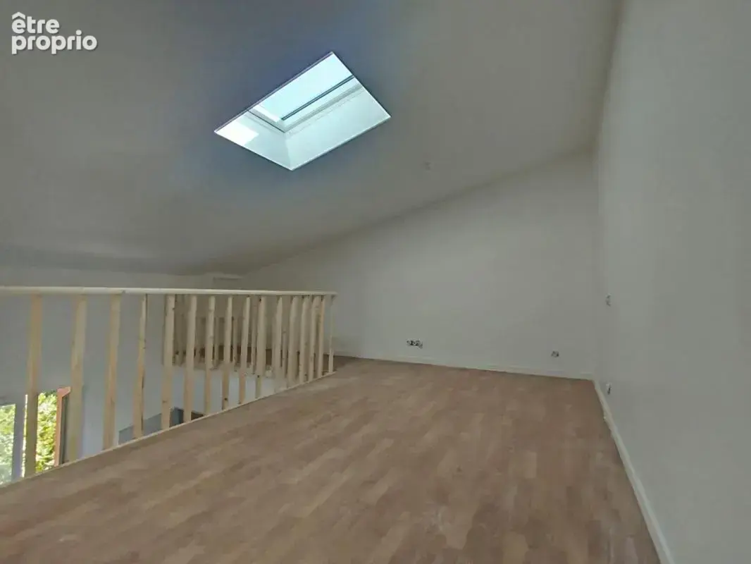 Maison Pourrieres 5 pièce(s) 92 m2 avec terrasse et balcon - photo 13